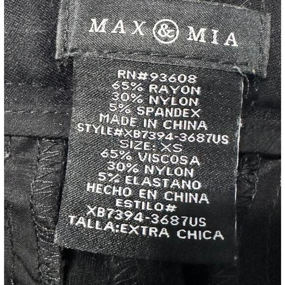 MAX & MIA Size Small BLACK Capri Crop PONTE KNIT Stretch PANTS Zip Front - Picture 2 of 7